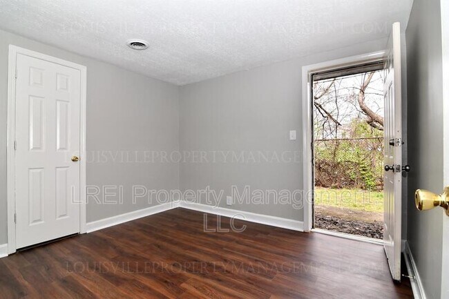 Building Photo - 2311 Rodman St