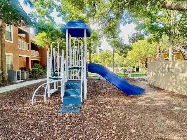 Building Photo - 8818 Villa View Cir