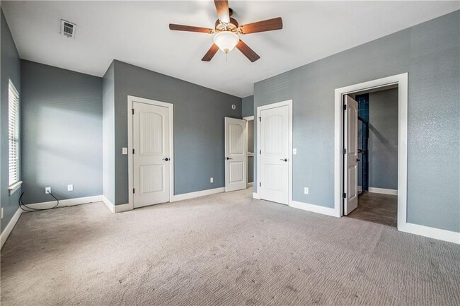 Building Photo - 5207 S 65th Pl