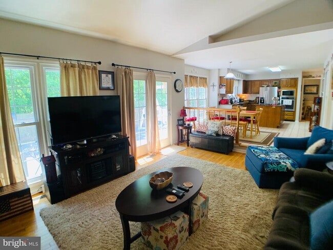 Building Photo - 8604 Oak Chase Cir