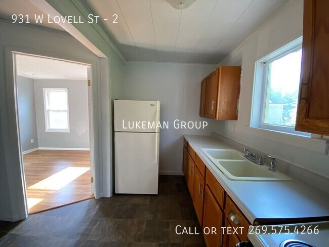 Building Photo - 931 W Lovell St