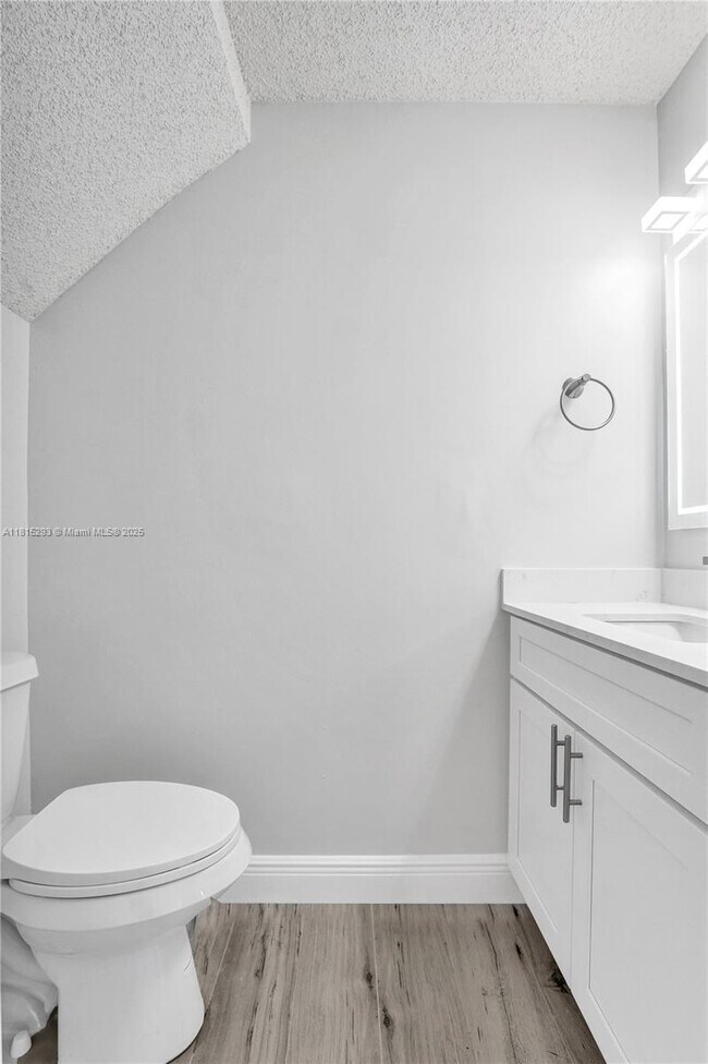Building Photo - 16607 Hemingway Dr