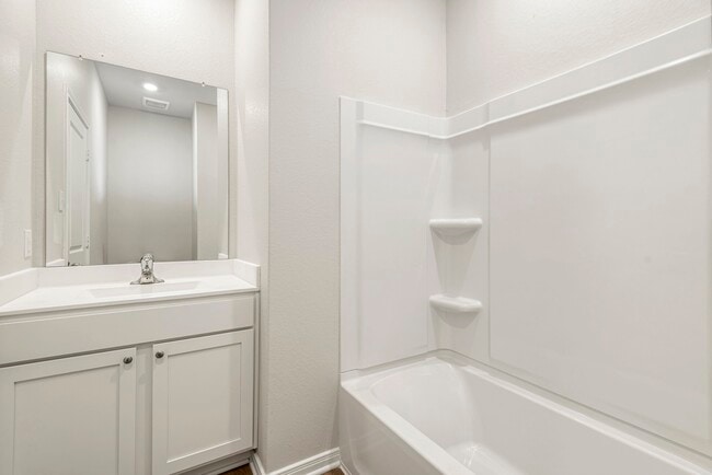 Building Photo - 417 Sunny Highlands Dr