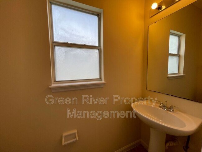 Building Photo - 1804 Sea Pines Ln