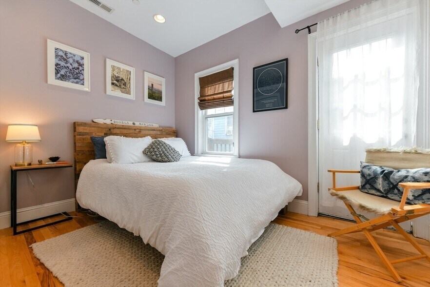 Building Photo - 5 Grimes St