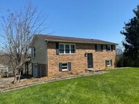 Building Photo - 4 bedroom home in Chuckey TN