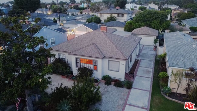 Building Photo - 7800 Dunbarton Ave