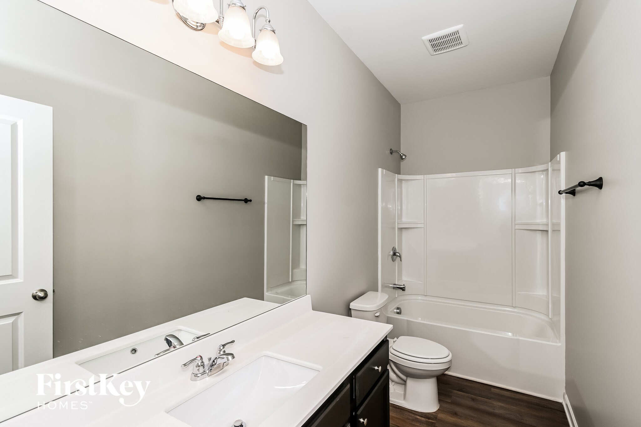 Building Photo - 161 Greatwood Ln