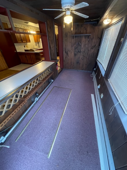 Building Photo - 17 Cherry St