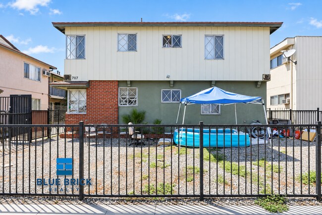 Building Photo - 7117 Fulton Ave