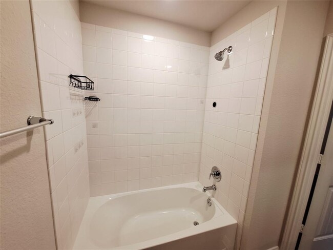 Building Photo - 1327 Camden Ln