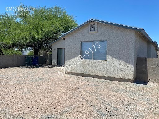Building Photo - 3 Bedroom 2 Bath- 6279 S Truth Pl- OWNER /...