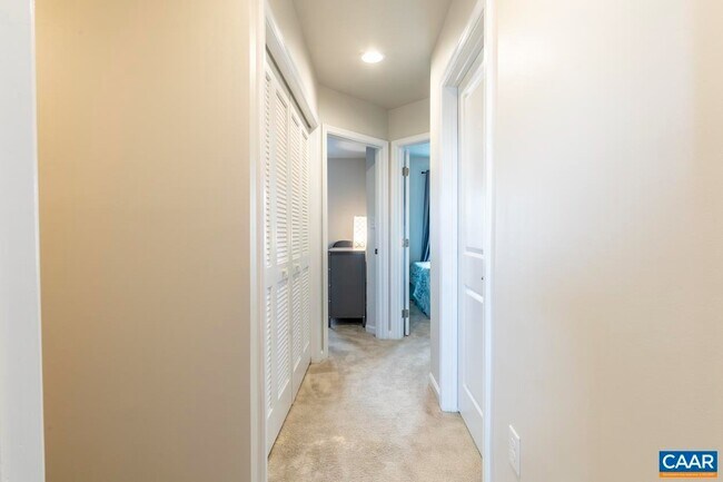Building Photo - 2033 Elm Tree Ct