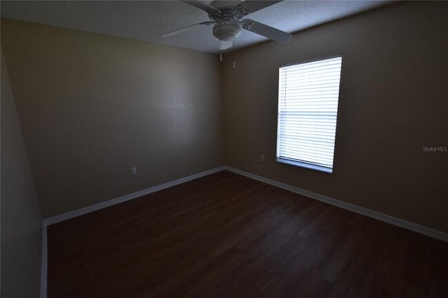 Building Photo - 206 Windridge St