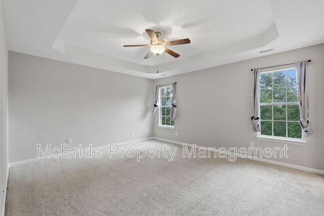 Building Photo - 827 Sonora Cir