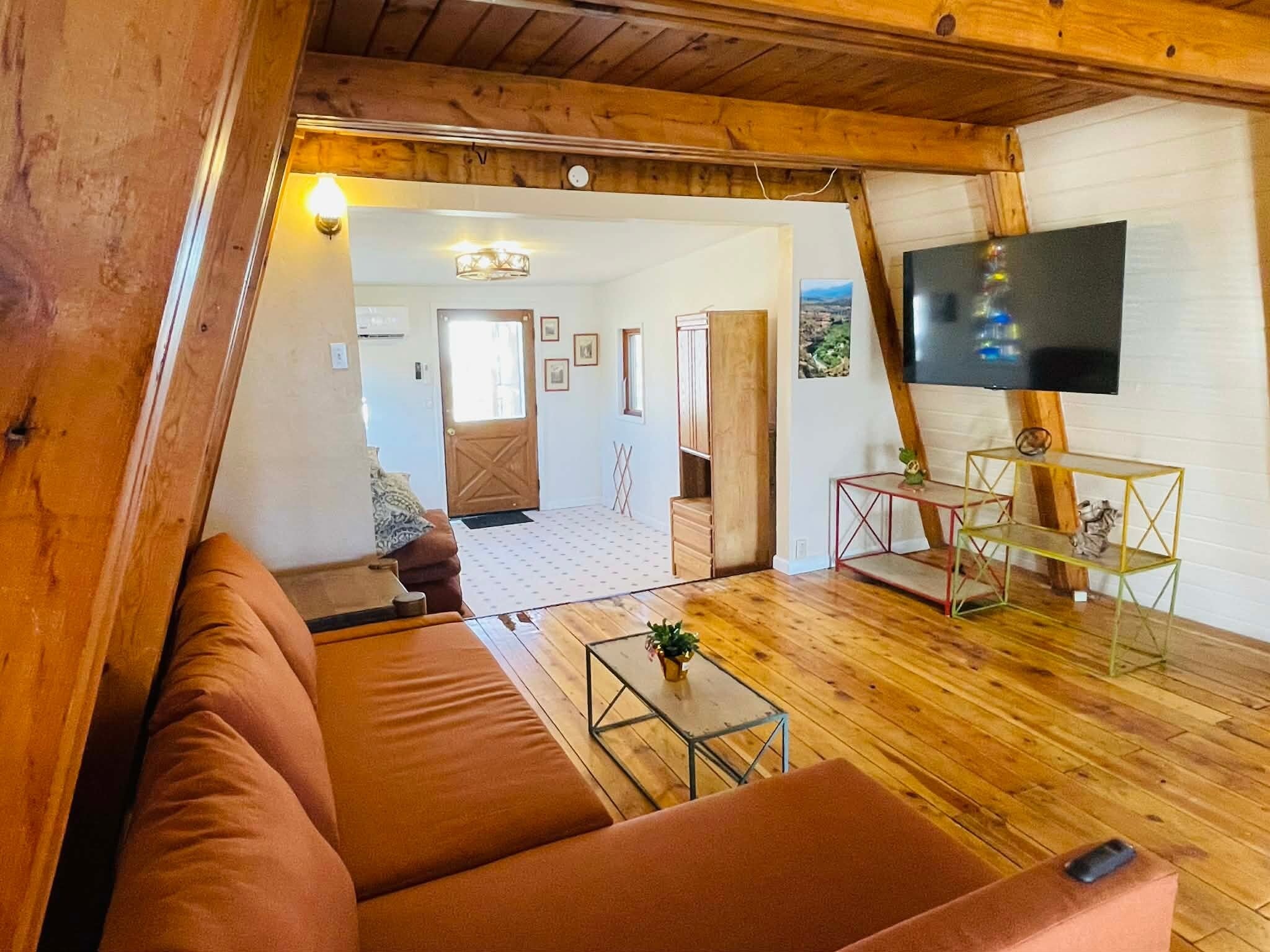 Building Photo - 4960 E Redrock Dr