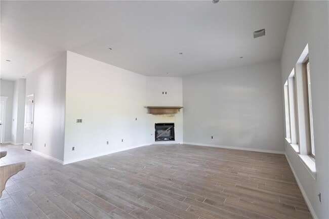 Building Photo - Brand New Home + Norman Schools + 3 Bedroo...