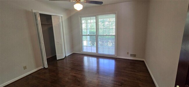 Building Photo - 1132 Shoal Creek Rd