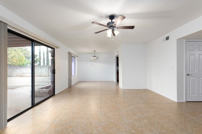 Building Photo - 7711 E 39th St