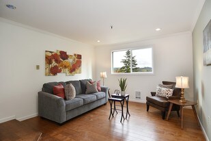 Building Photo - The Ballinger