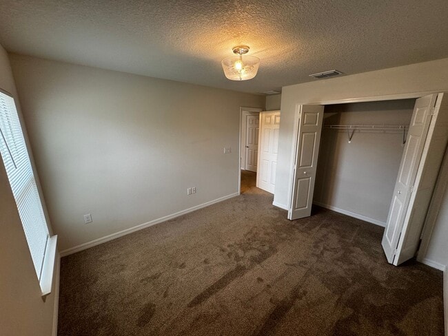 Building Photo - Modern 2023 Construction in Marion Oaks – 3BR/2BA with 2-Car Garage