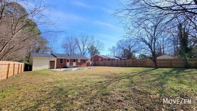 Building Photo - 1217 Brighton Rd