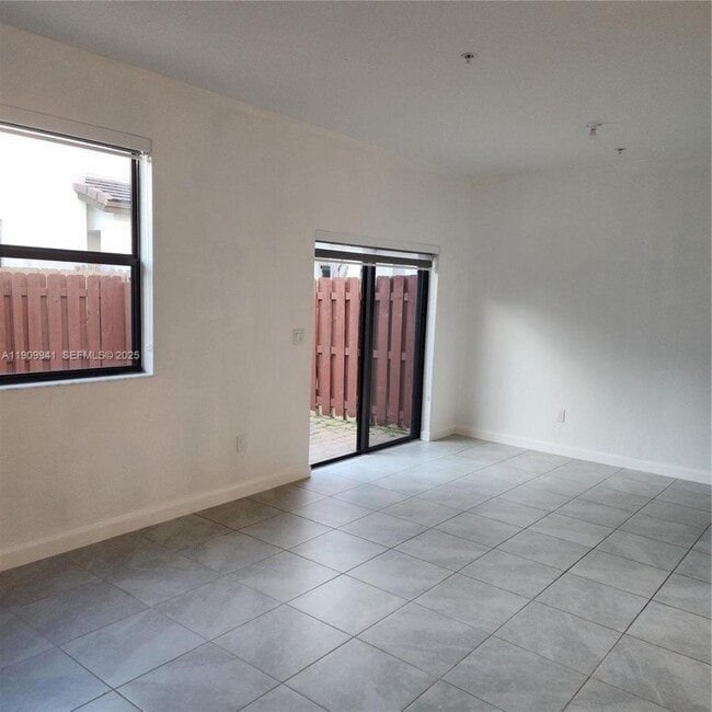 Building Photo - 236 SW 159th Ter