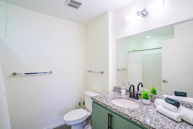 Building Photo - 888 N 4th St