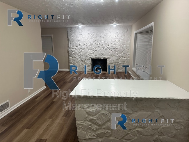 Building Photo - 1430 Amberly Dr