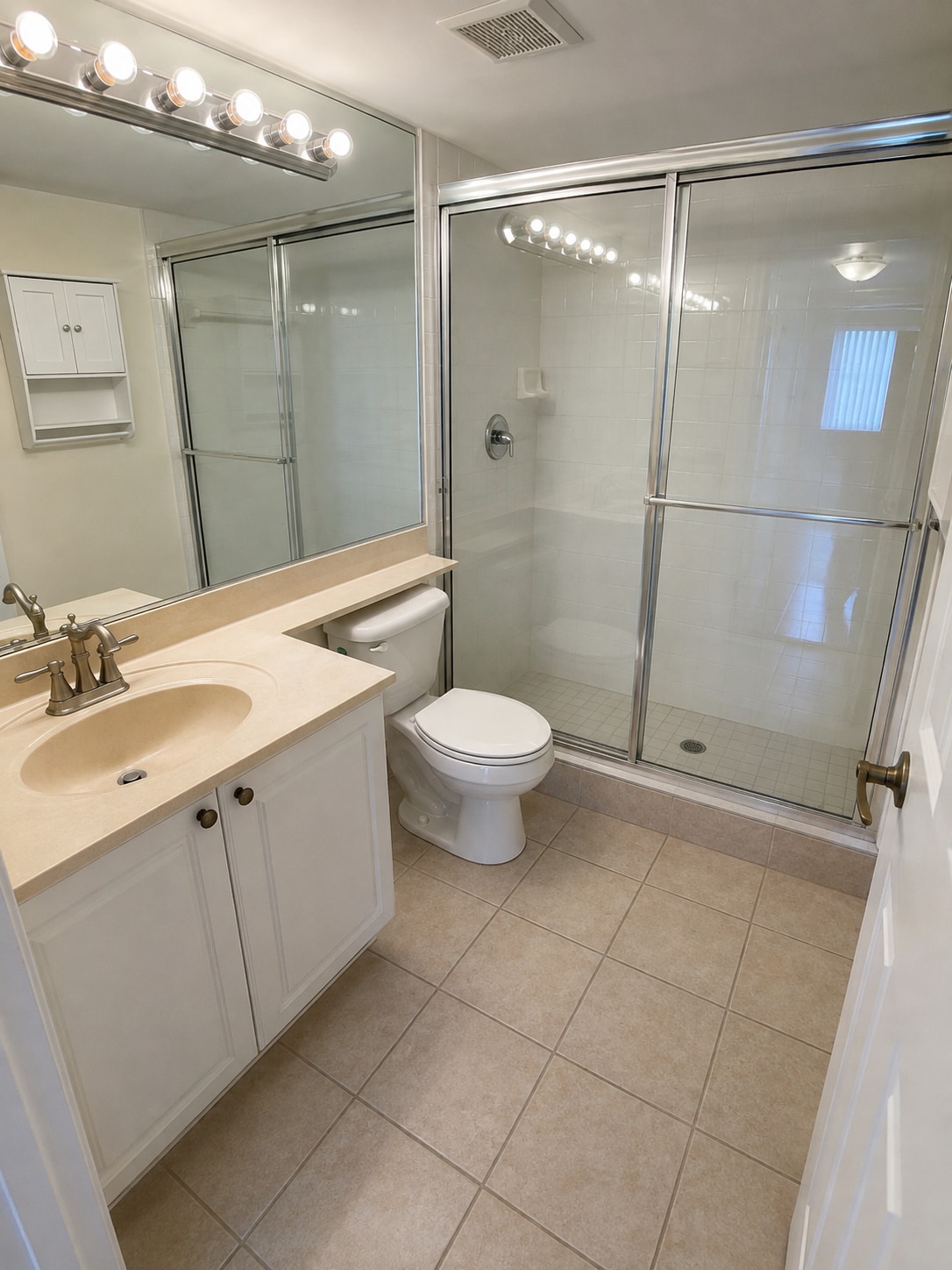 Building Photo - 1100 Crestwood Ct S