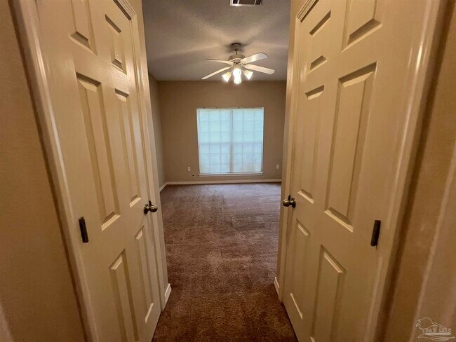 Building Photo - 7101 Joy St