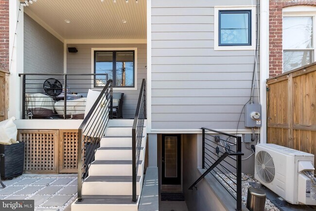 Building Photo - 4514 15th St NW