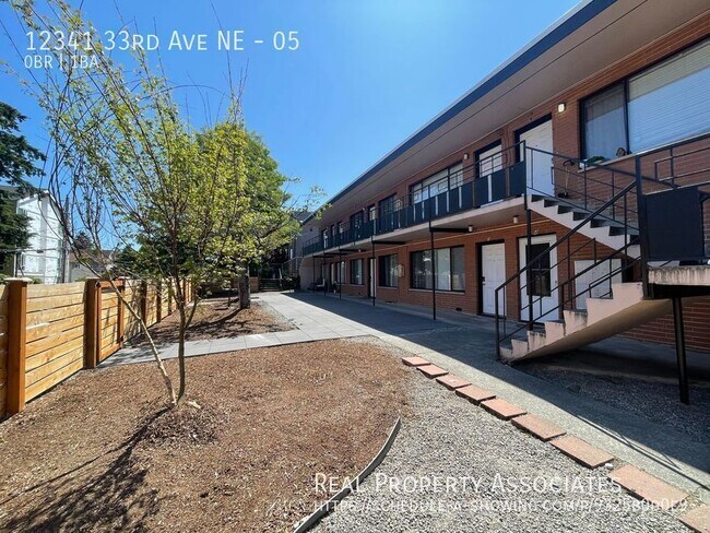 Building Photo - 12341 33rd Ave NE