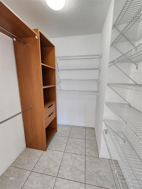 Building Photo - 119 Hidden Court Rd