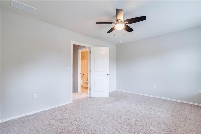 Building Photo - 10515 Turnbull Loop