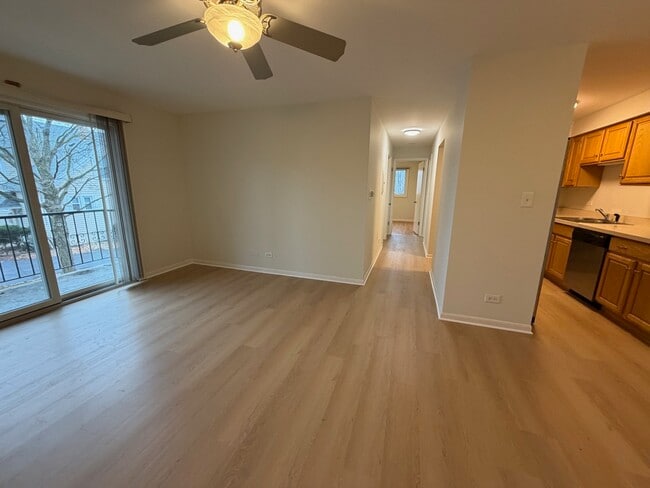 Building Photo - 84 W Belvidere Rd