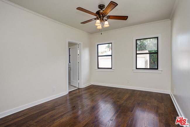 Building Photo - 848 S Curson Ave