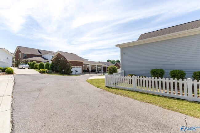 Building Photo - 21 Stone Mason Way NW