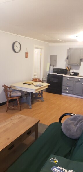 Building Photo - 162 Lancaster Rd