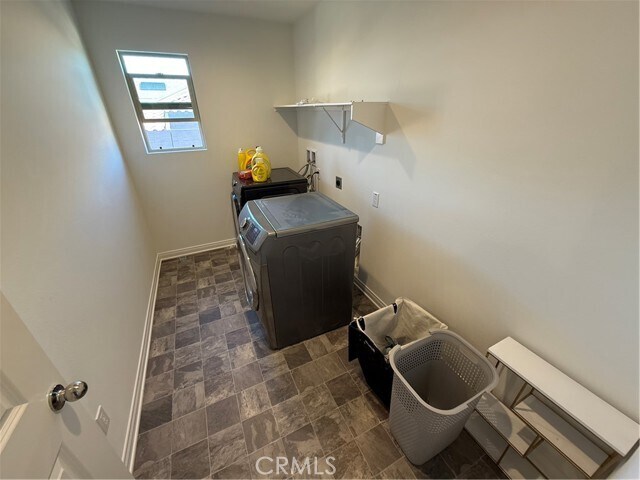 Building Photo - 4461 Hickory Ct