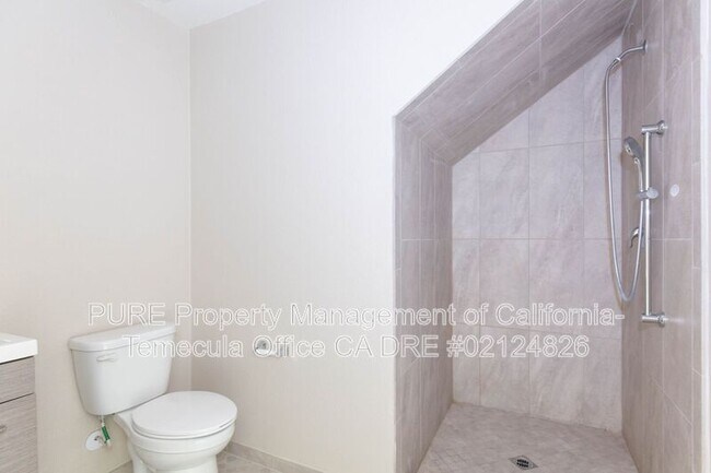 Building Photo - 41966 Pedraza St