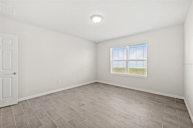 Building Photo - 1575 Aspen Ave