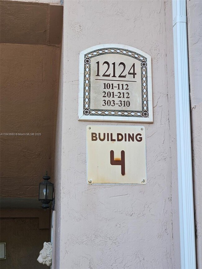 Building Photo - 12124 St.Andrews Pl