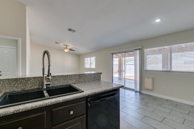 Building Photo - Charming 3-Bedroom Home in N Las Vegas