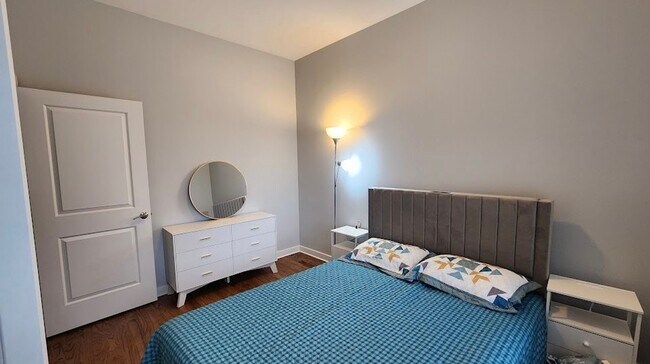 Building Photo - Breathtaking, Fully Furnished 2-Bedroom, 2-Bath Condo Near Medical District