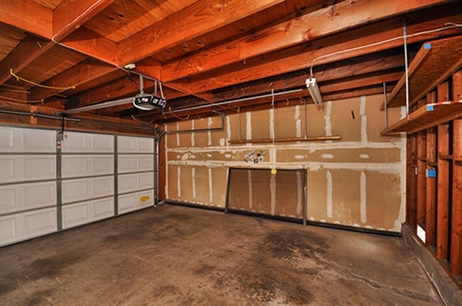 Building Photo - Bright Two-Story 3BR Condo with Spacious F...