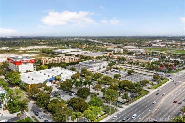 Building Photo - 8810 SW 123rd Ct