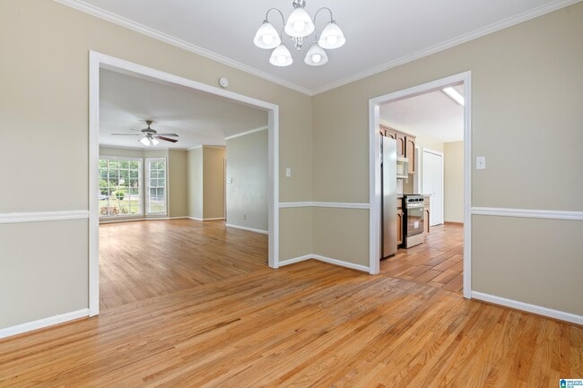 Building Photo - 5100 Weatherford Dr
