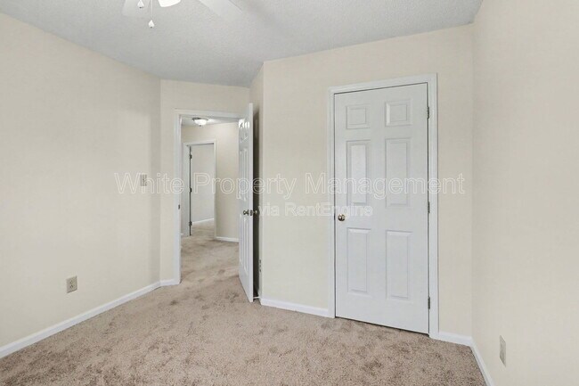 Building Photo - 4609 Falcon Chase Dr SW
