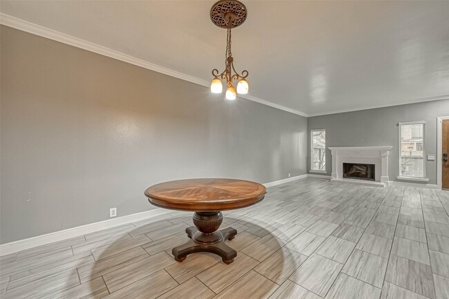 Building Photo - 11733 Lakeside Pl Dr